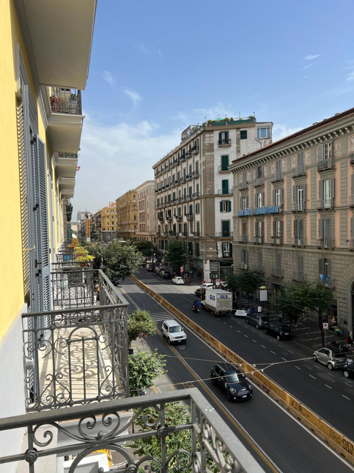 Sole Luxury * Napoli